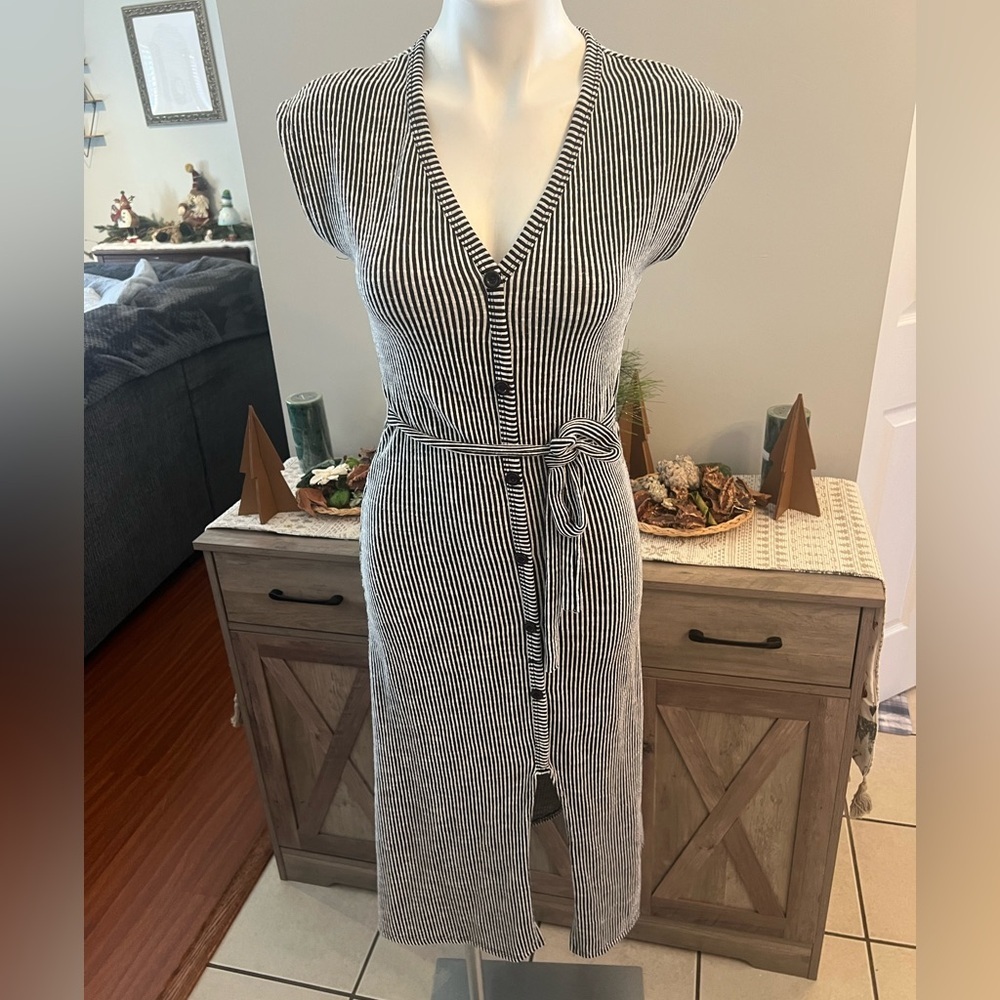 Caution to the wind vintage style maxi dress